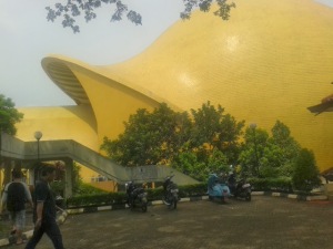Teater IMAX Keong Mas